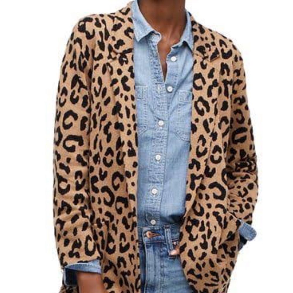 NWT Animal print sweater blazer